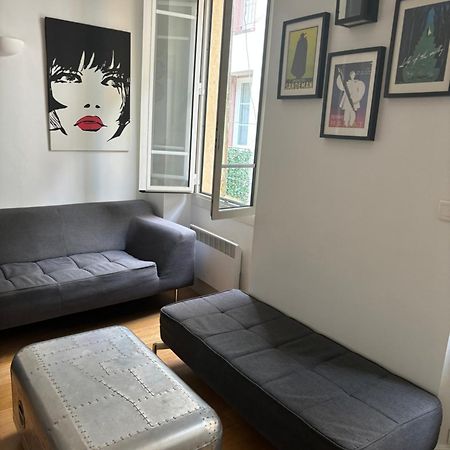 2 Bedroom Funky Apartment In The Heart Of The Old Town Of Antibes Exterior foto