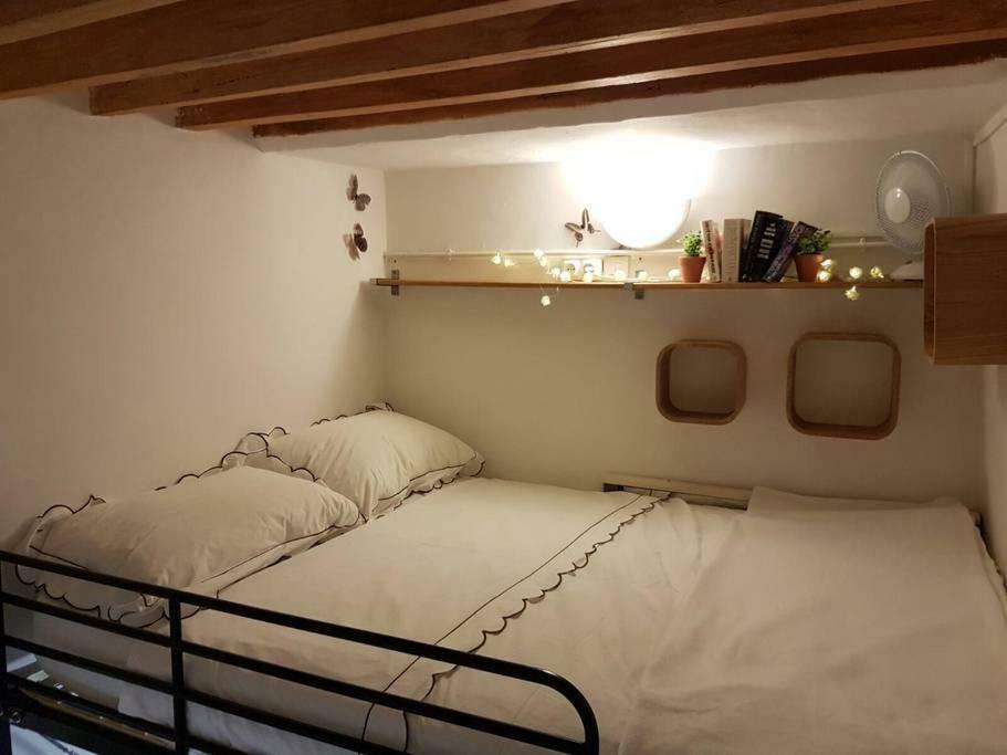 2 Bedroom Funky Apartment In The Heart Of The Old Town Of Antibes Exterior foto